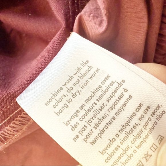 NWT WeWoreWhat Pull On Ruffle Waist Pant in Plum & White, Size Large - Picture 10 of 10